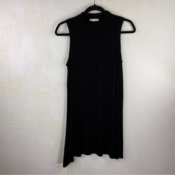 SOCIALITE Black Mock Turtleneck asymmetrical Tunic. sleeveless. 95% Rayon - Picture 1 of 7